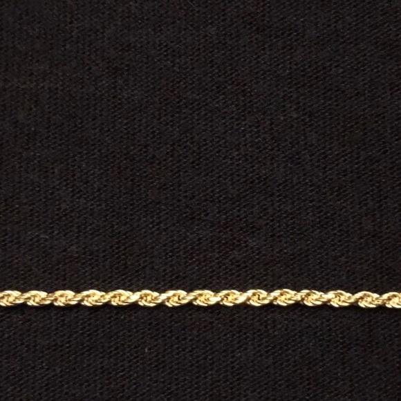Gold Rope Chain 2mm and Medallion Jesus Pendant - Picture 5 of 11